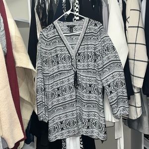 White House Black Market Tunic